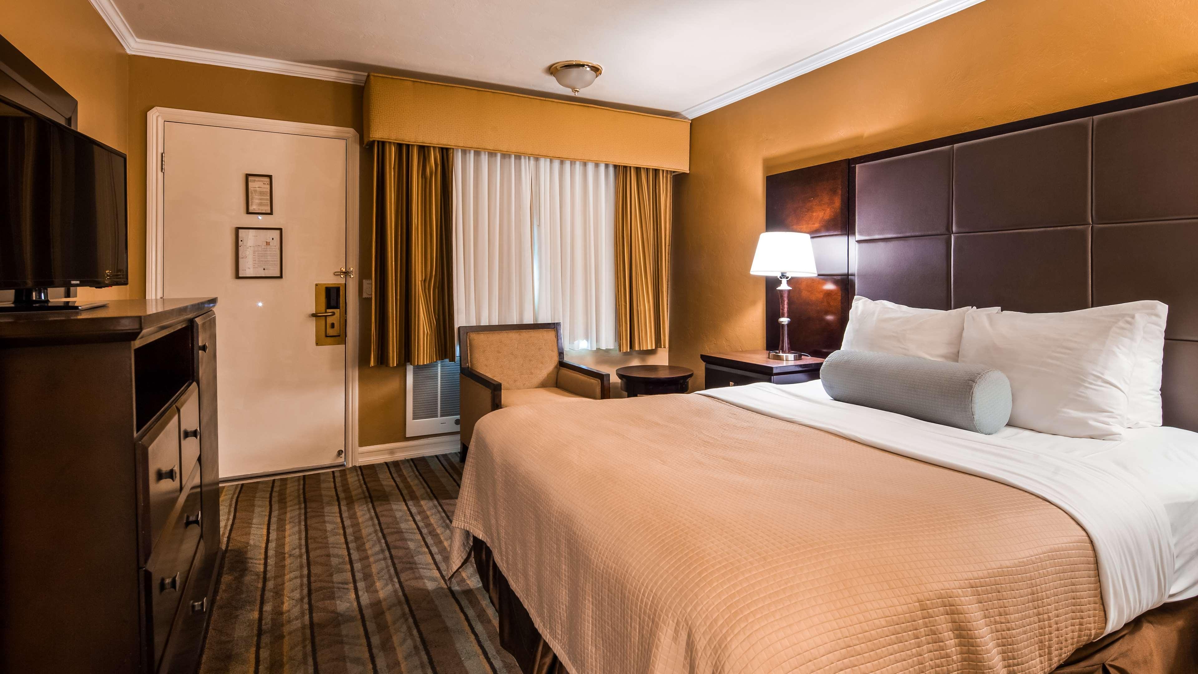 Best Western Carmel'S Town House Lodge Esterno foto
