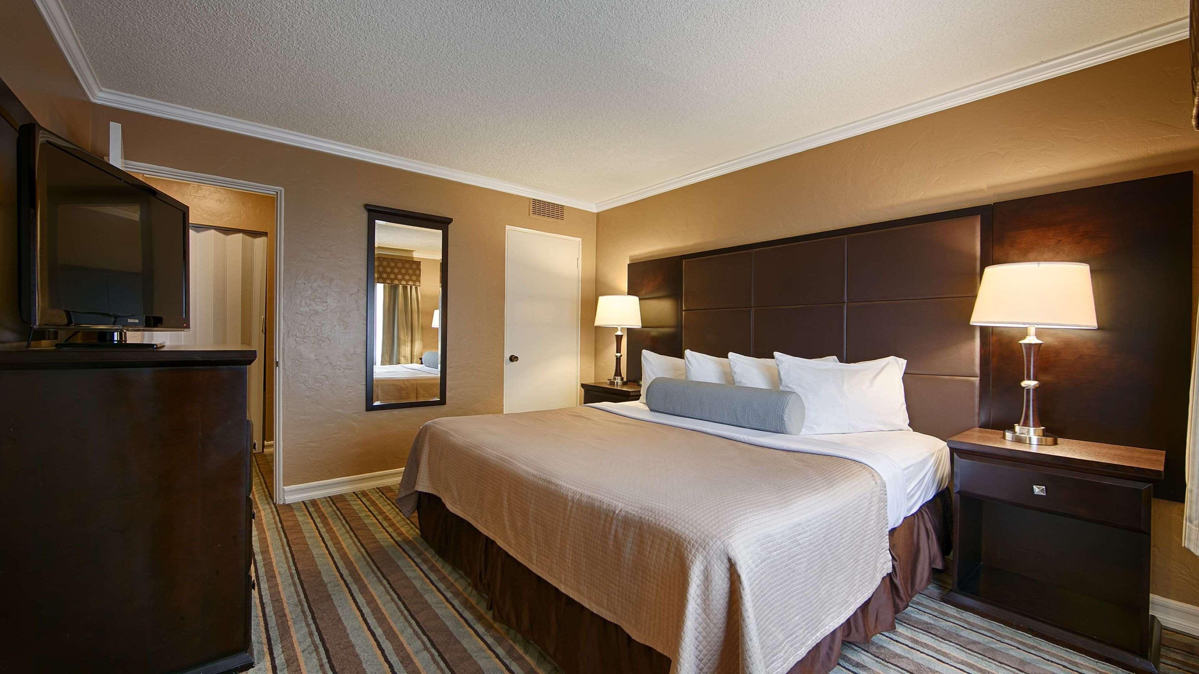 Best Western Carmel'S Town House Lodge Esterno foto