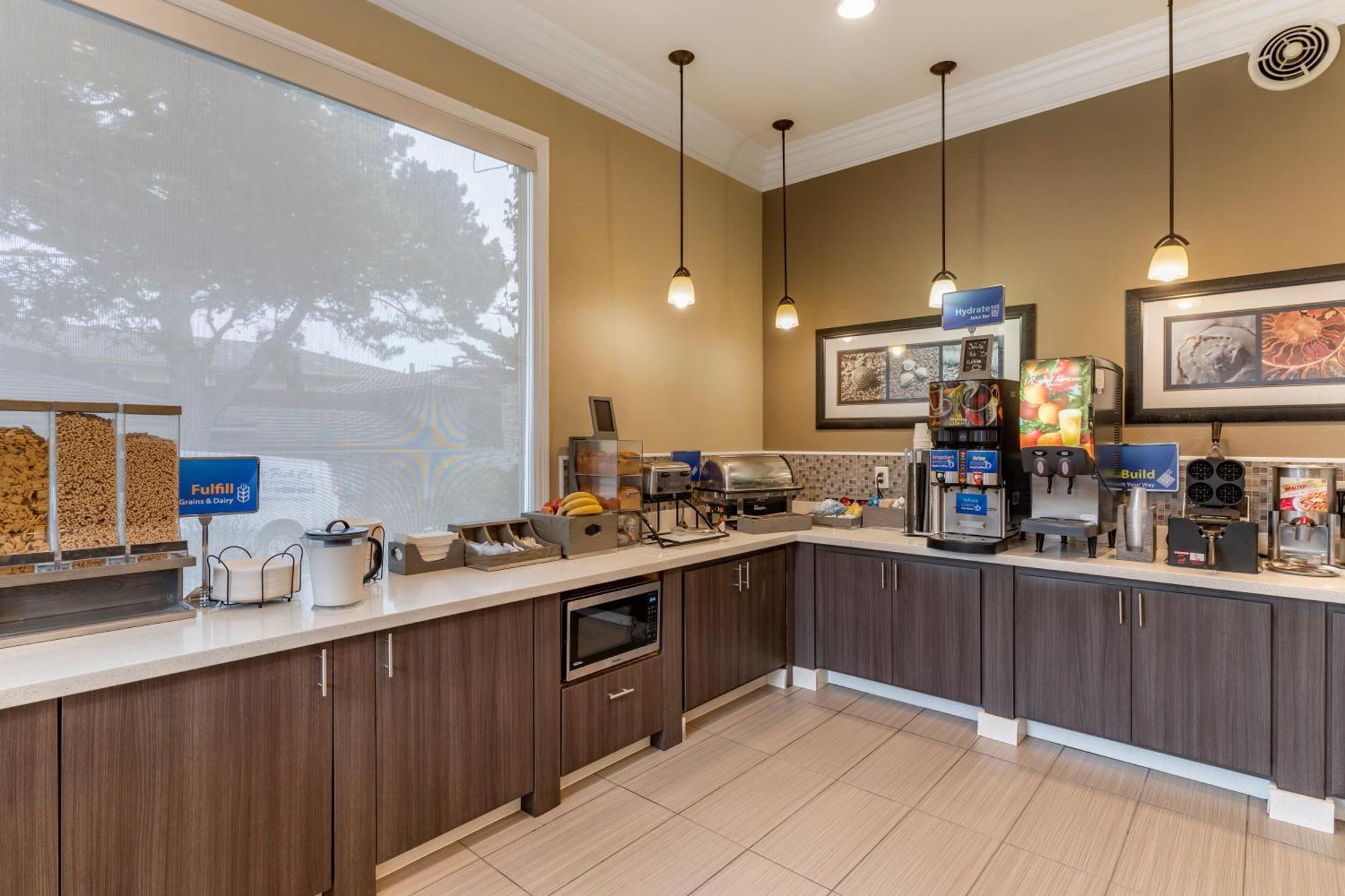 Best Western Carmel'S Town House Lodge Esterno foto
