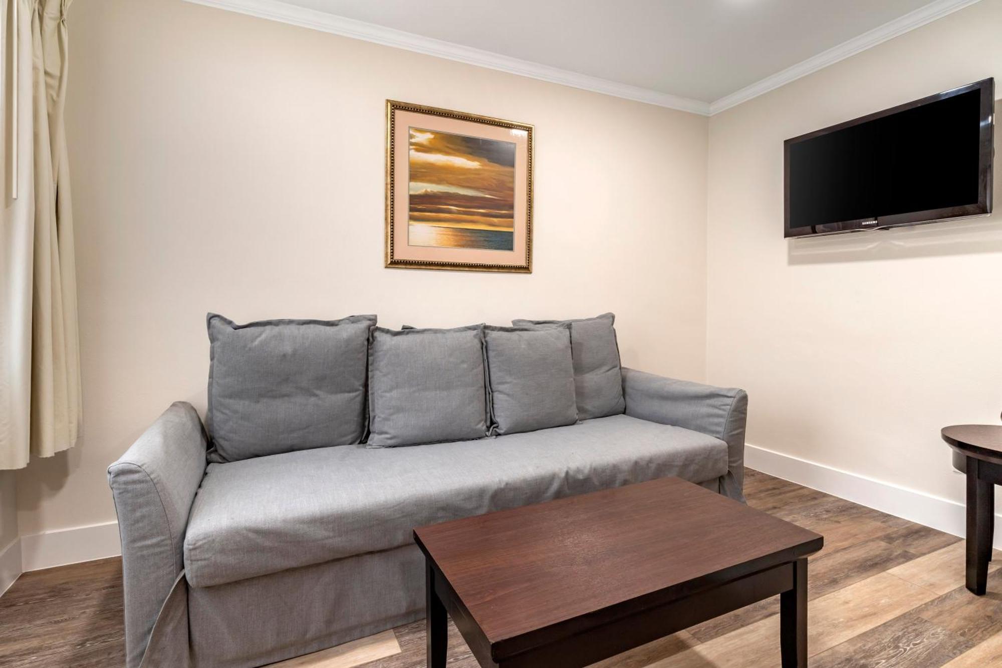 Best Western Carmel'S Town House Lodge Esterno foto