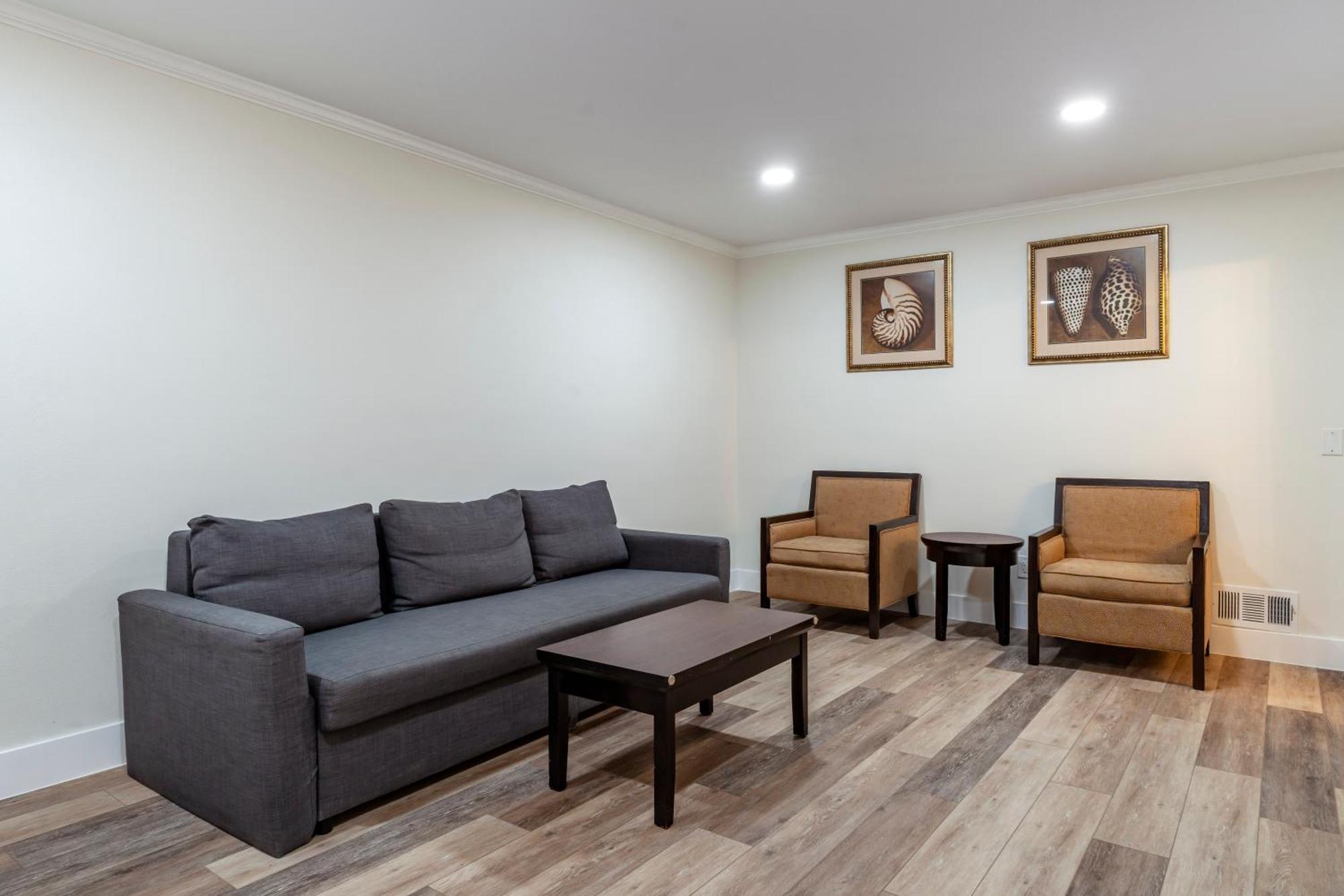 Best Western Carmel'S Town House Lodge Esterno foto